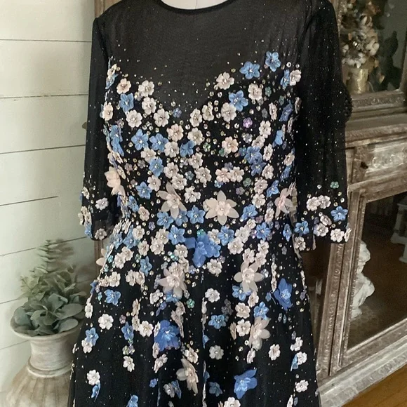 MAC DUGGAL FLORAL EMBROIDERED A-LINE TEA-LENGTH COCKTAIL DRESS BLACK 12 NEW